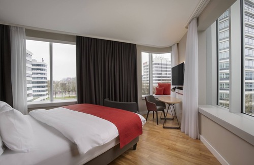 Winterhude Hotel | Holiday Inn Hamburg - City Nord by IHG