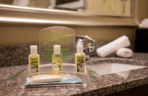 Central Oklahoma City Hotel | Holiday Inn Hotel & Suites Oklahoma City North by IHG