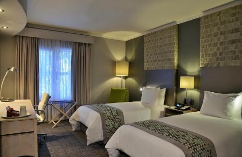 Boksburg Hotel | Holiday Inn Johannesburg OR Tambo Airport Hotel by IHG