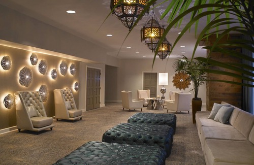 Mid Beach Hotel | Holiday Inn Miami Beach - Oceanfront by IHG