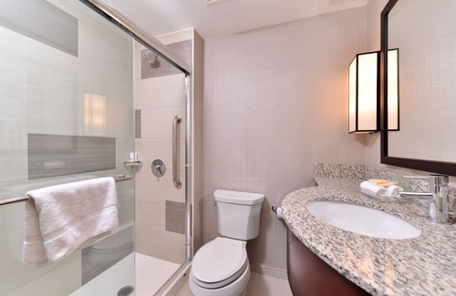 Garment District Hotel | Holiday Inn New York City - Times Square by IHG
