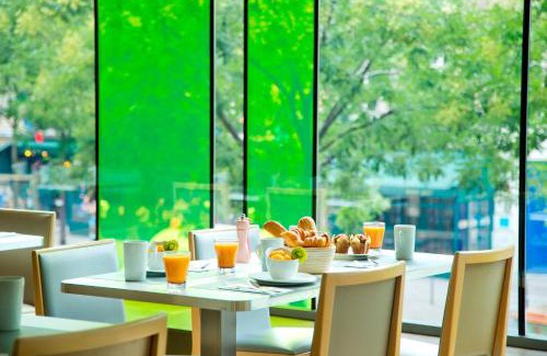 Quartier du Faubourg-Montmartre Hotel | Holiday Inn Paris Opéra - Grands Boulevards by IHG