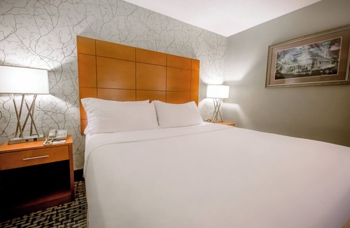 Glenwood South Hotel | Holiday Inn Raleigh Downtown - Capital by IHG