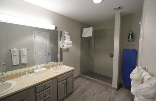 Crystal Harbour Apartamento | Holiday Inn Resort Grand Cayman