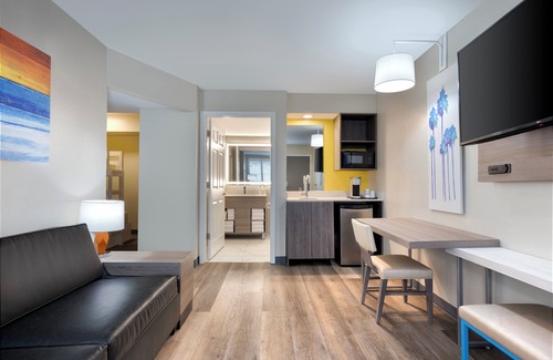 Florida Central Atlantic Coast Hotel | Holiday Inn Resort Orlando Suites - Waterpark by IHG