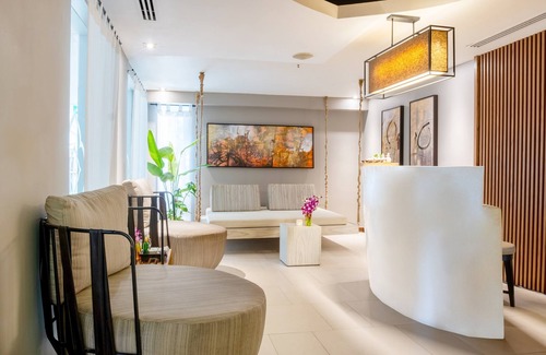 Karon Hotel | Holiday Inn Resort Phuket Karon Beach by IHG