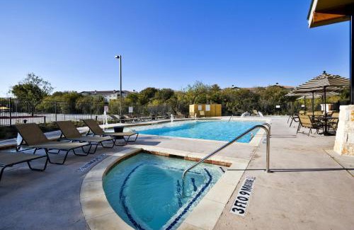 West San Antonio Complejo | Holiday Inn San Antonio Northwest- SeaWorld Area by IHG