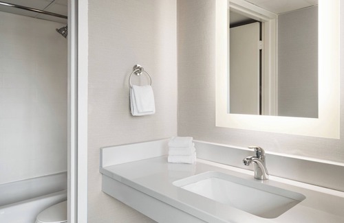 Downtown Hotel | Holiday Inn Sioux Falls-City Centre by IHG