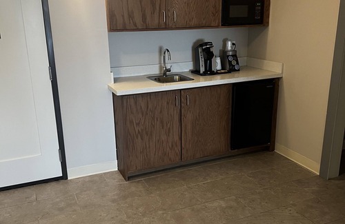 Barker Hotel | Holiday Inn & Suites Houston NW - Willowbrook by IHG