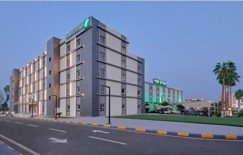 Tabuk Hotel | Holiday Inn Tabuk by IHG
