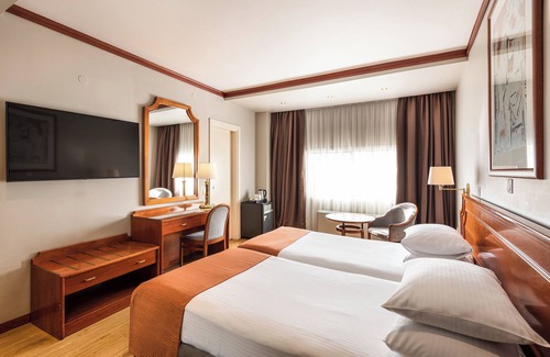 Vardaris Hotel | Holiday Inn Thessaloniki by IHG