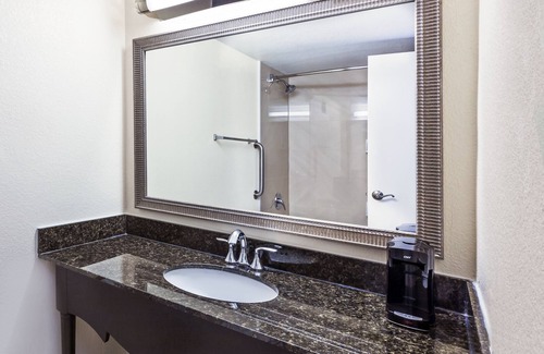 Tyler Hotel | Holiday Inn Tyler-Conference Center by IHG