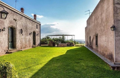 Fiumefreddo di Sicilia Casa | Casa de vacaciones Fiumefreddo di Sicilia para 1 - 18 personas con 10 dormitorios - Casa de vacacion