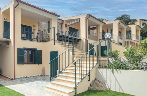 San Pasquale Casa | Holiday Home 'Dodi Uno' with Sea View, Wi-Fi and Air Conditioning