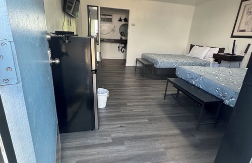 Sheridan Hotel | Holiday Lodge Motel
