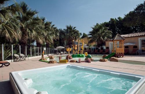 Port Grimaud Otro | Holiday Marina Resort