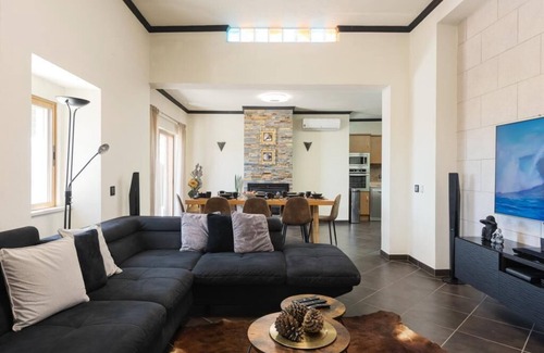 Loule Villa | Holiday property in the heart of Algarve