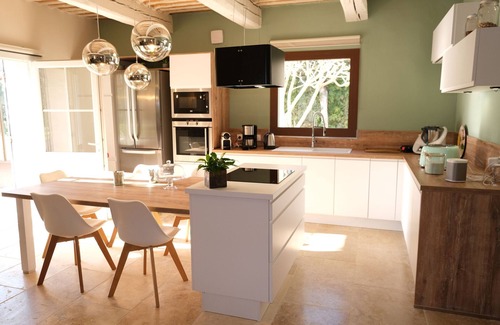 Caumont-sur-Durance Chalet De Esquí | Hermosa casa de campo provenzal cerca de Aviñón y Isle sur la Sorgue