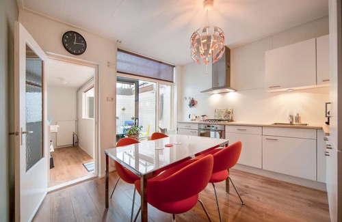Binnenstad-Oost Casa | Alquiler de vacaciones con 2 dormitorios a poca distancia de Martini Tower