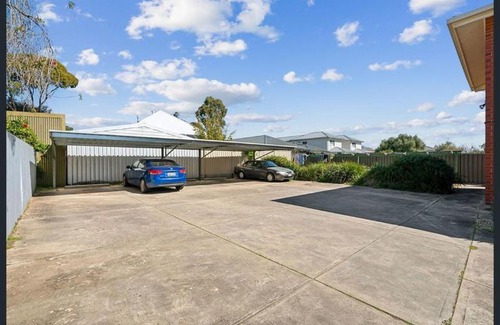 Mitchell Park Casa | Holiday Rentals