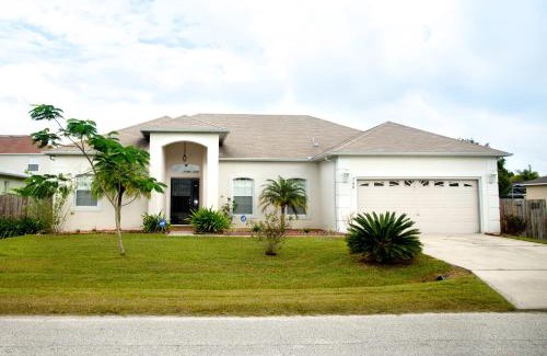 Poinciana Casa | Holiday Rest