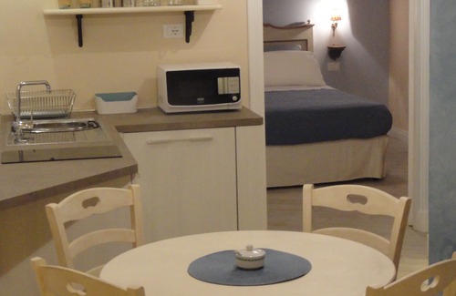Celio Apartamento | Vacaciones románticas elegante centro histórico, cerca del Coliseo de metro A y B