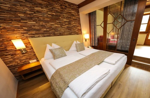 Untertschern Casa | Holiday room Junior Suite Maibrunn