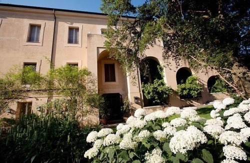 Cori Villa | vacaciones de vacaciones gran chalet de alquiler italia, lazio, cerca de roma, piscina, aire acondicionado, jardines, vista, gran finca, castillo