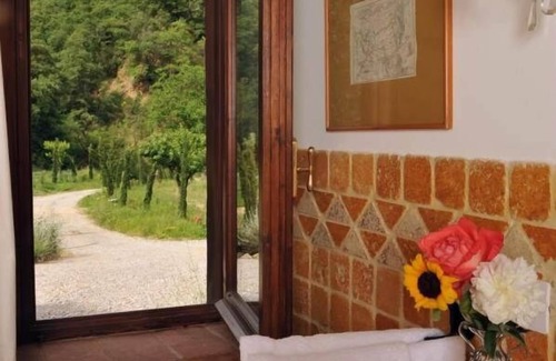 Orvieto Villa | alquiler de villa grande para vacaciones en italia, umbria, cerca de orvieto, vistas, aire acondicionado, piscina, wi-fi, corto plazo largo t