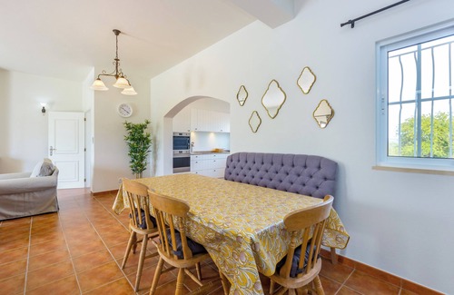 Cerro Grande Villa | Villa de vacaciones en una zona tranquila con todas las comodidades para 6 personas.