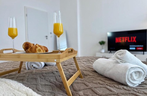 Pankow Apartamento | HolidayHome Apartments l Luxury Private Room in Prenzlauer Berg