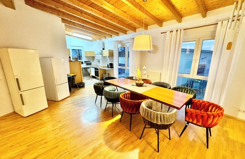 Hockenheim Casa | Holidays Haus EMG Mannheim Heidelberg group up 22P