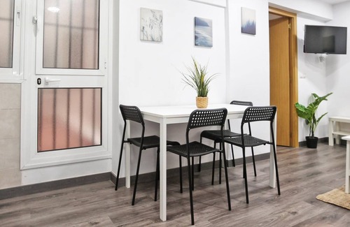 Jardin de la Abadia Apartamento | Holidays2Malaga Goya - zona Huelin a 500 mts de la playa