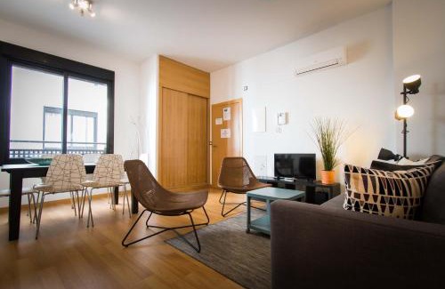 La Merced Apartamento | Holidays2Malaga Refino Pool and Parking