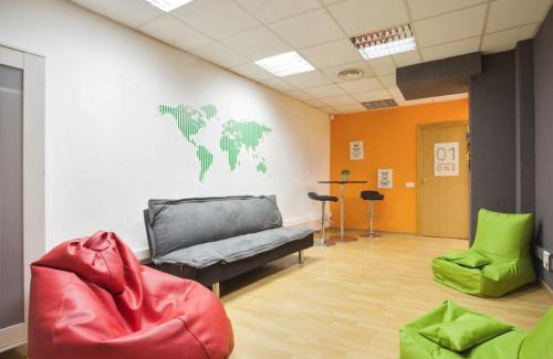 Sant Antoni Hostal | HolidaysBCN Rooms