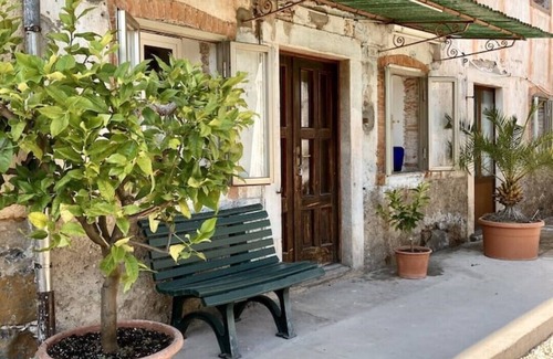 San Giovanni Ilarione Casa | Holidhome - Casale Bellavita