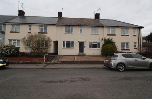 Chesterfield Casa | Holland House