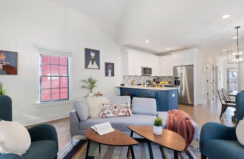 East Side Casa | Holland's Hideaway by Minty Living