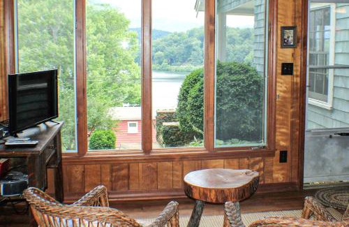 Lake Junaluska Casa | Holler Cottage