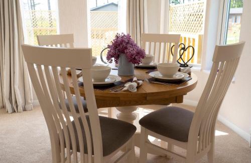 Ryther Cabina | Hollicarrs - Long Lane Lodge