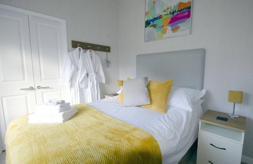 Ryther Cabina | Hollicarrs Long Lane Lodge