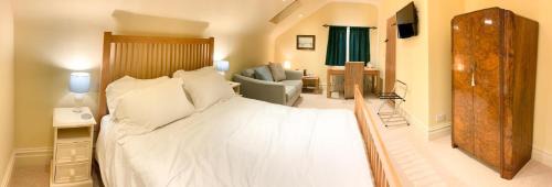Marchwiel Cama Y Desayuno | Hollies Farm B&B