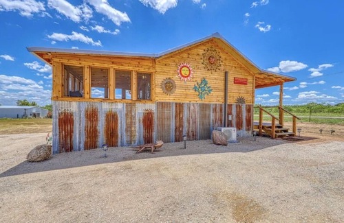 Fredericksburg Cabina | Hollmig Sunset View 1 Bedroom Cabin by RedAwning