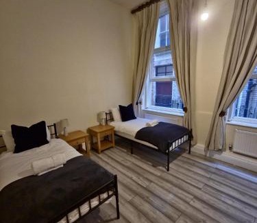 Nottingham City Centre Apartamento | Hollowstone Place, Spacious 2 Bed, City Centre NG1, Sleeps 6,Free Parking