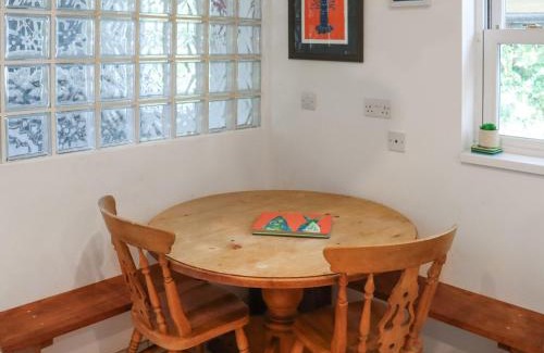 Angle Casa | Holly Cottage