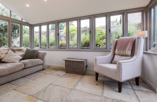 Coln St Aldwyns Cabaña | Holly Cottage, chimenea Inglenook, Cotswolds - capacidad para 8 personas en 4 habitaciones
