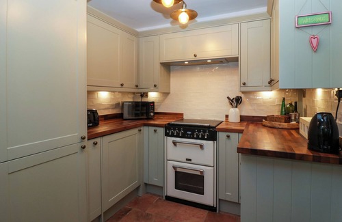 Malvern Cabaña | Holly Cottage