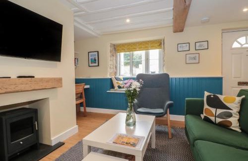 Brympton Casa | Holly Cottage