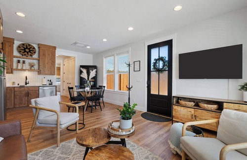 Felida Casa | Holly Grove Cottage W/ Hot Tub