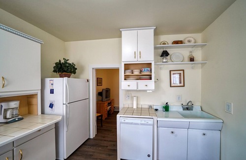 Leadville North Cabaña | Holly House - ¡Comodidad asequible / limpia en la ciudad! ¡Caminar a todos lados!